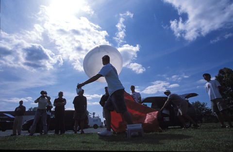 Balloon Launch (DI01126)