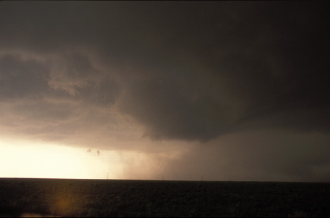 Cumulonimbus cloud base (DI01128)